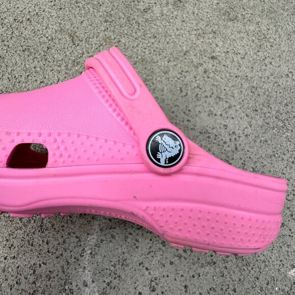 CROCS Classic Pink Clogs With Charms Girls 2 J2 Lightweight Slip On Water Shoes - Picture 10 of 11